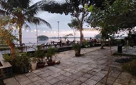Bến Hồ Homestay